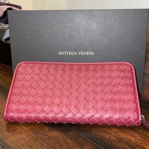 Bottega Veneta authentic leather wrap around zipper wallet